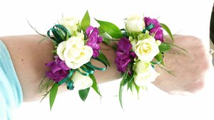 Floral Bracelets! 20170316_151144.jpg
